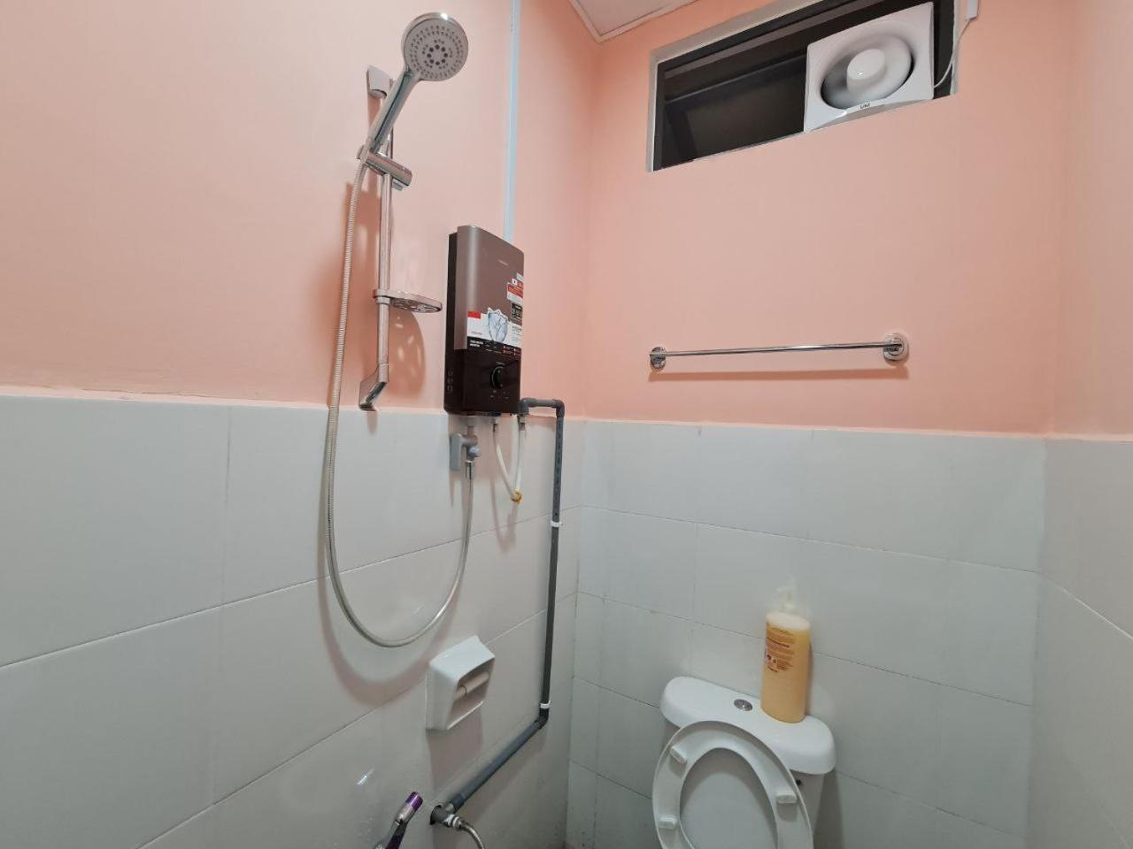 Ayden Hostel Airport Transit - Klia Sepang Bagian luar foto
