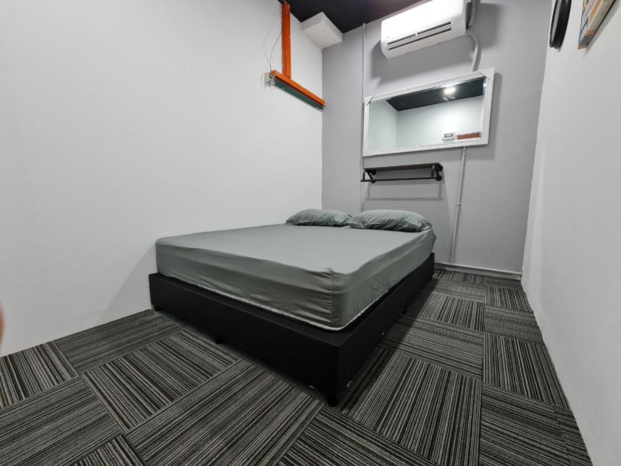 Ayden Hostel Airport Transit - Klia Sepang Bagian luar foto